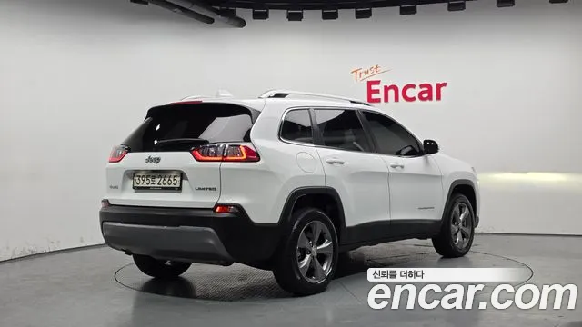 Jeep Cherokee 2021 — фото 2