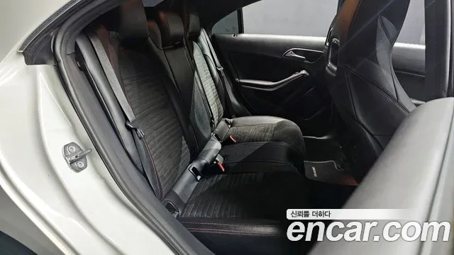 Mercedes-Benz CLA-Class 2019 — фото 12