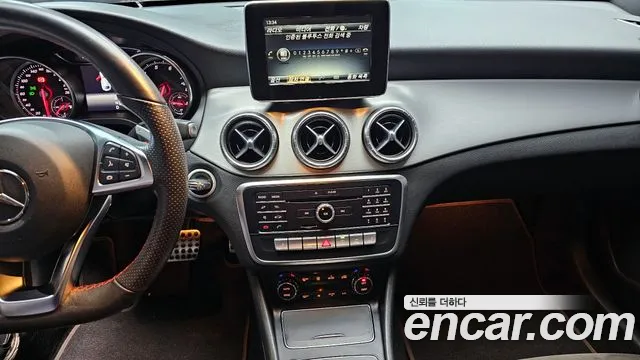 Mercedes-Benz CLA-Class 2019 — фото 15