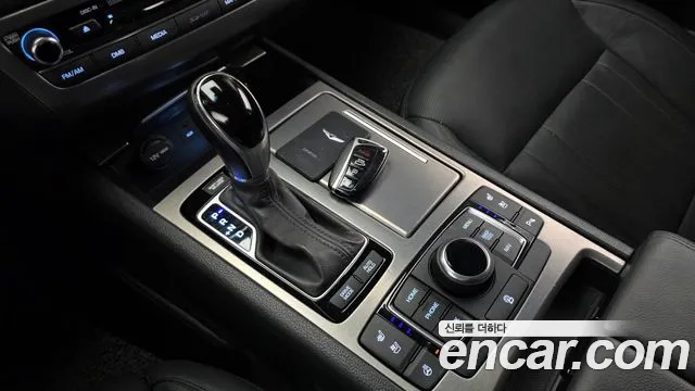 Hyundai Genesis 2016 — фото 9