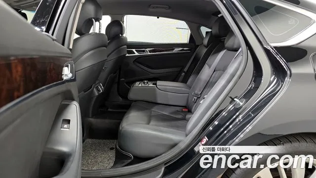 Hyundai Genesis 2016 — фото 12