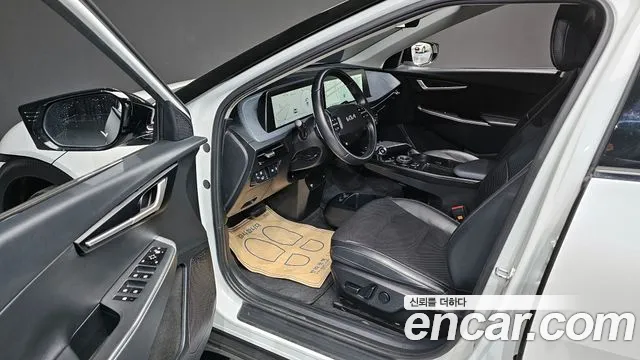 Kia EV6 2022 — фото 10