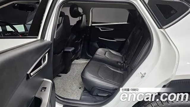 Kia EV6 2022 — фото 11