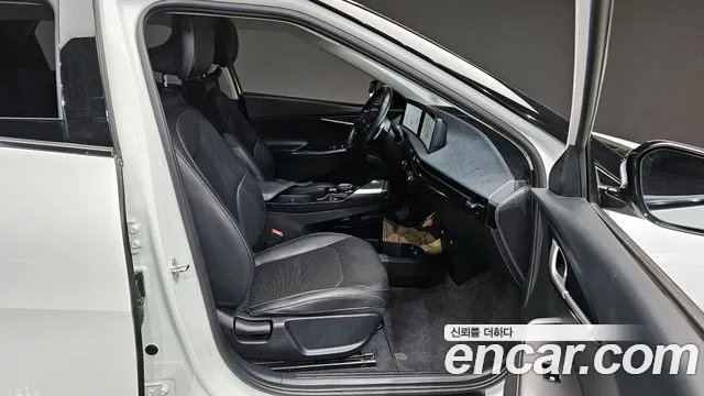Kia EV6 2022 — фото 12