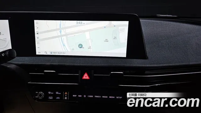 Kia EV6 2022 — фото 17
