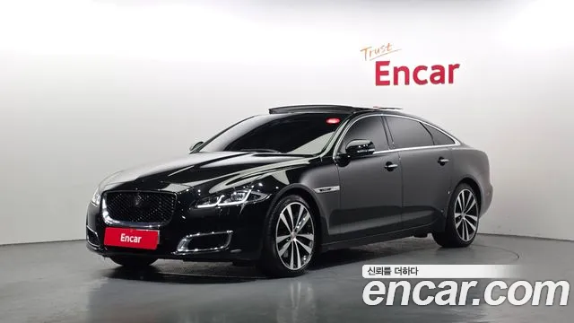 Jaguar XJ 2019 — фото 1
