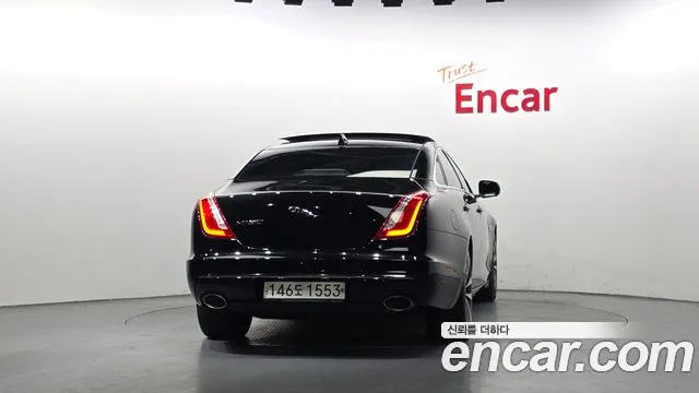 Jaguar XJ 2019 — фото 4