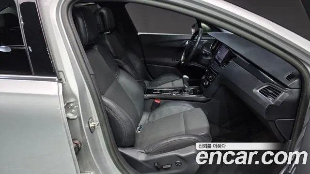 Peugeot 508 2014 — фото 10