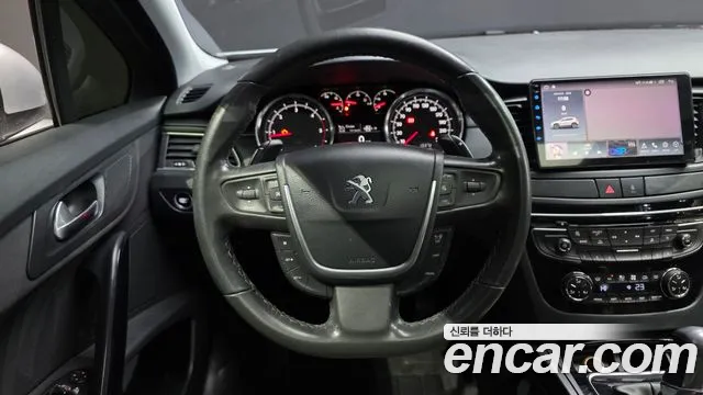 Peugeot 508 2014 — фото 13