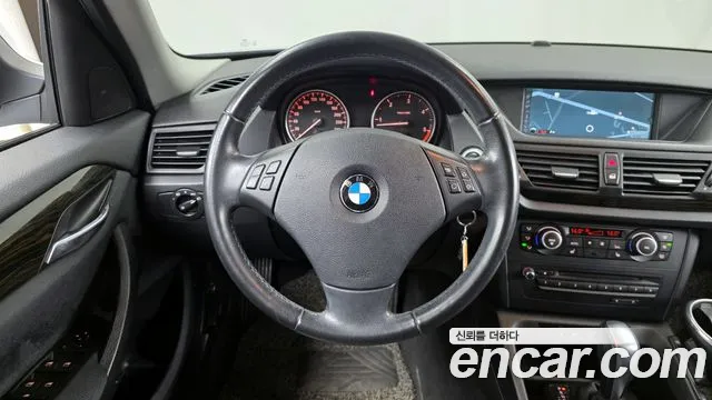 BMW X1 2011 — фото 13