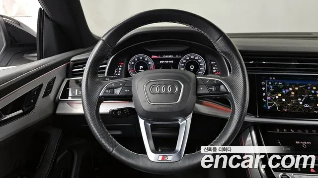 Audi Q8 2021 — фото 13