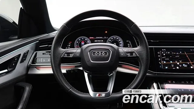 Audi Q8 2021 — фото 13