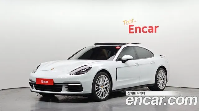 Porsche Panamera 2018 — фото 1