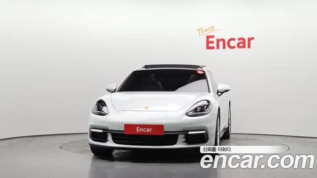 Porsche Panamera 2018 — фото 3