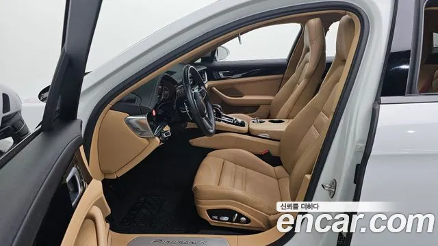 Porsche Panamera 2018 — фото 10