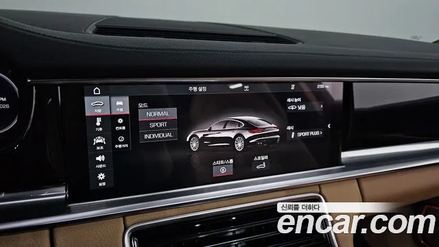 Porsche Panamera 2018 — фото 16