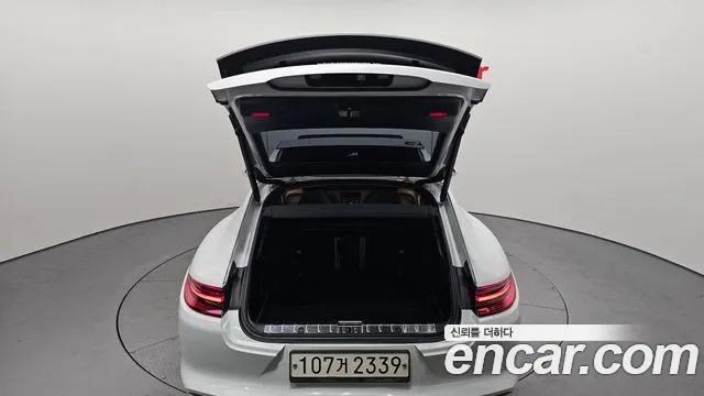 Porsche Panamera 2018 — фото 20
