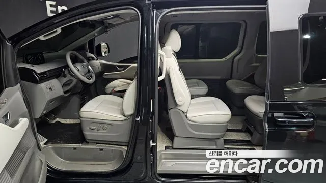 Hyundai Staria 2022 — фото 10
