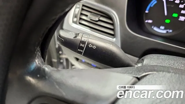 Hyundai Sonata 2016 — фото 18