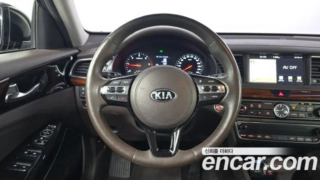 Kia K7 2016 — фото 13
