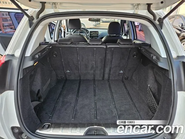 Peugeot 2008 2015 — фото 13