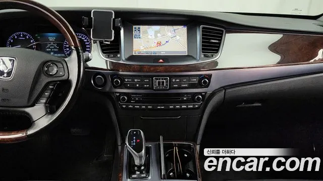 Hyundai Equus 2013 — фото 14