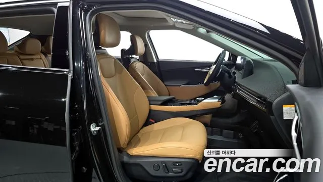 Kia EV6 2023 — фото 10