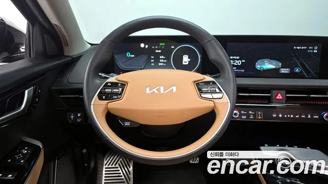 Kia EV6 2023 — фото 13