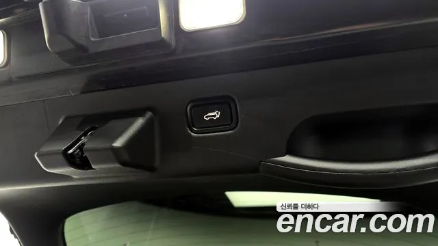 Kia EV6 2023 — фото 20