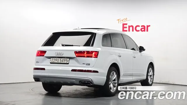 Audi Q7 2019 — фото 2