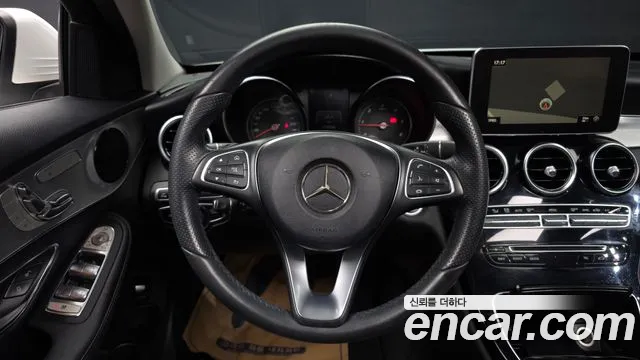Mercedes-Benz C-Class 2018 — фото 13