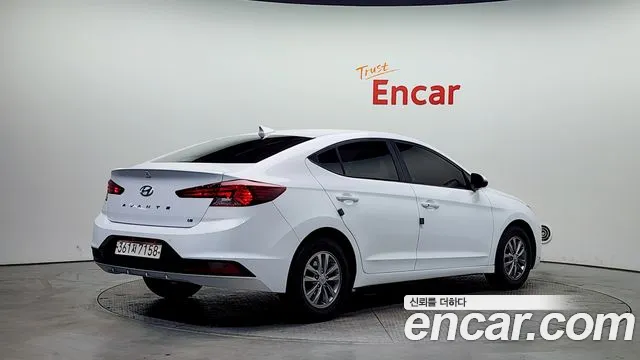 Hyundai AVANTE 2019 — фото 2