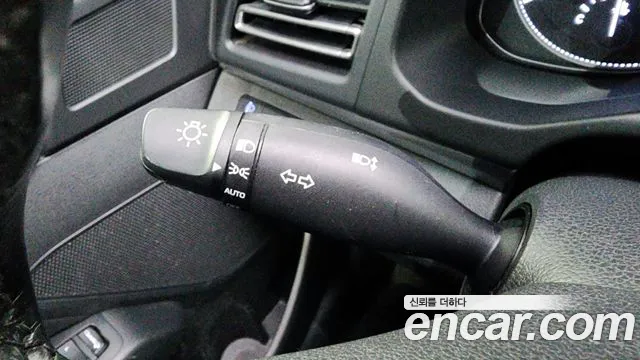 Hyundai AVANTE 2019 — фото 17