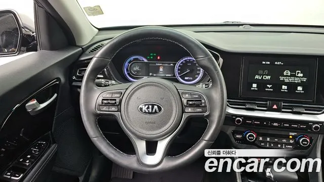 Kia Niro 2020 — фото 15