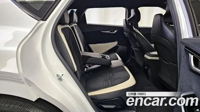 Kia EV6 2022 — фото 12
