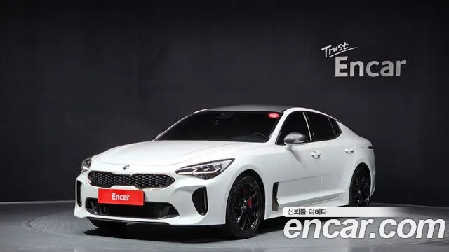 Kia Stinger 2018 — фото 1
