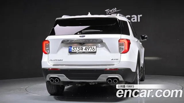 Ford Explorer 2023 — фото 4