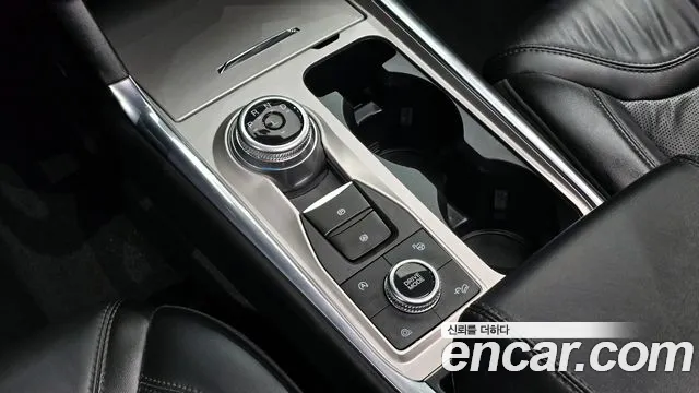 Ford Explorer 2023 — фото 9