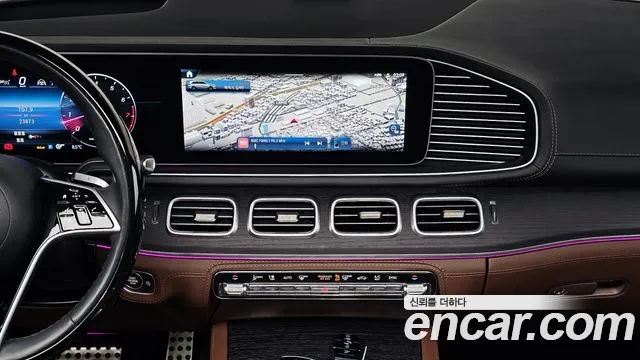 Mercedes-Benz GLS-Class 2024 — фото 13