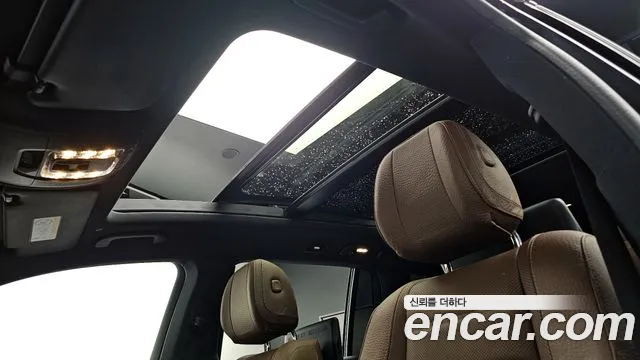 Mercedes-Benz GLS-Class 2024 — фото 16