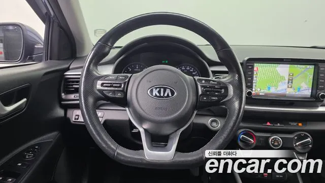 Kia Stonic 2019 — фото 17