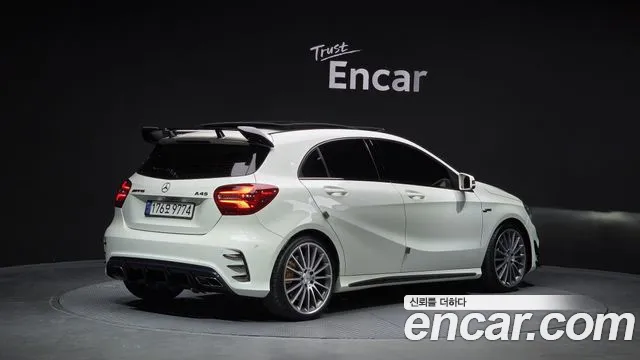 Mercedes-Benz A-Class 2017 — фото 2
