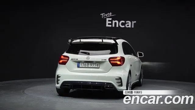 Mercedes-Benz A-Class 2017 — фото 4