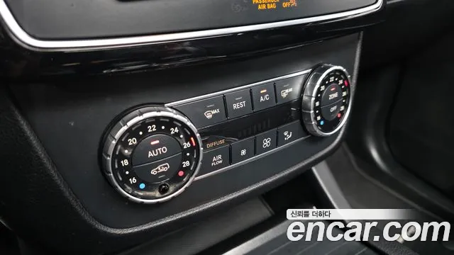 Mercedes-Benz GLE-Class 2018 — фото 16