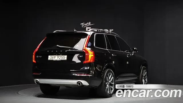 Volvo XC90 2018 — фото 2