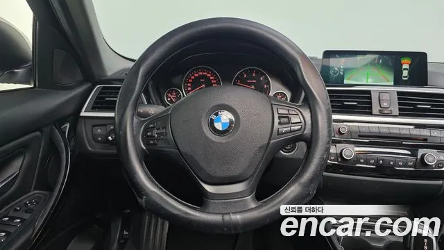 BMW 3-Series 2016 — фото 13