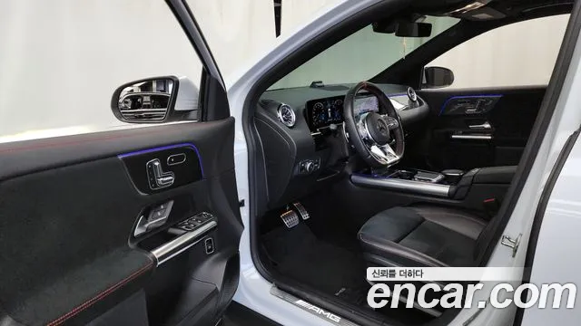 Mercedes-Benz GLA-Class 2022 — фото 10