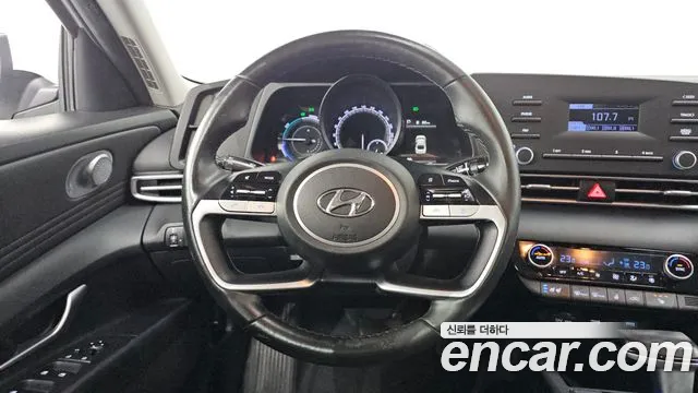 Hyundai AVANTE 2022 — фото 11