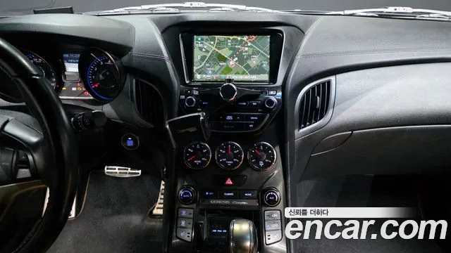 Hyundai Genesis 2015 — фото 14