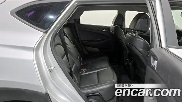Hyundai Tucson 2017 — фото 12